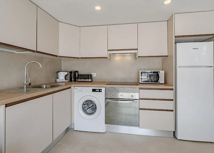 Amazing Ocean And Mountains View * Acantilado de los Gigantes