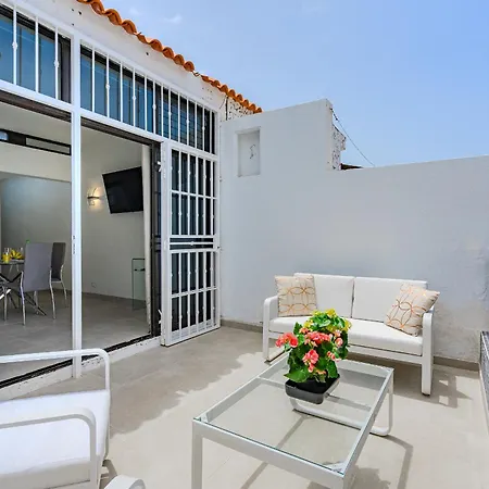 Amazing Ocean And Mountains View Apartment Acantilado de los Gigantes