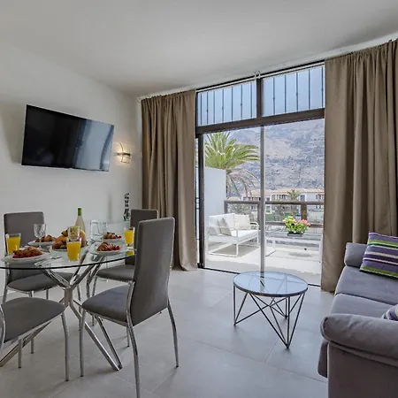 Amazing Ocean And Mountains View Apartment *